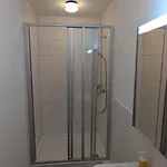Moderne In Nahe Autobahn A24 Apartment *